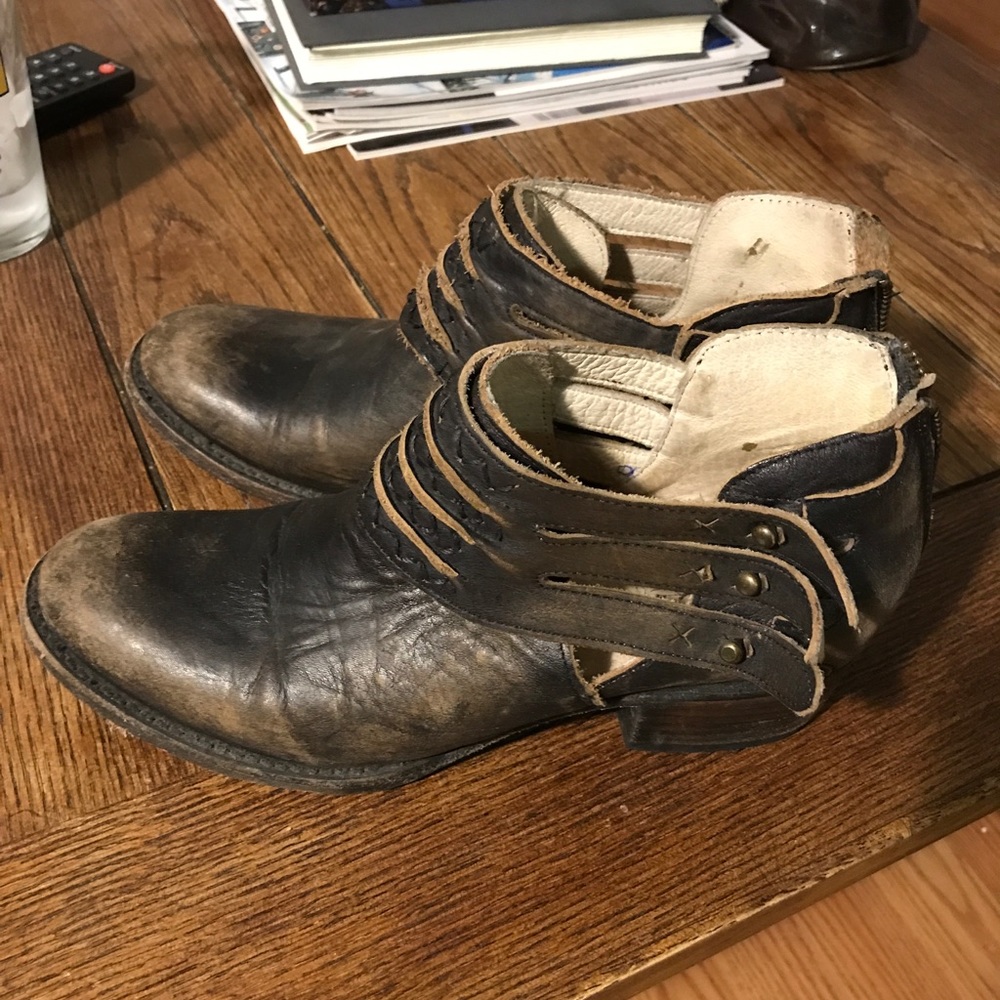 Freebird by Steve Madden Distressed Ankle Bootie